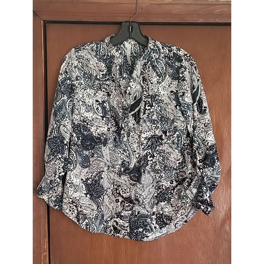 NY Collection Black and White Paisley Button-Down Shirt